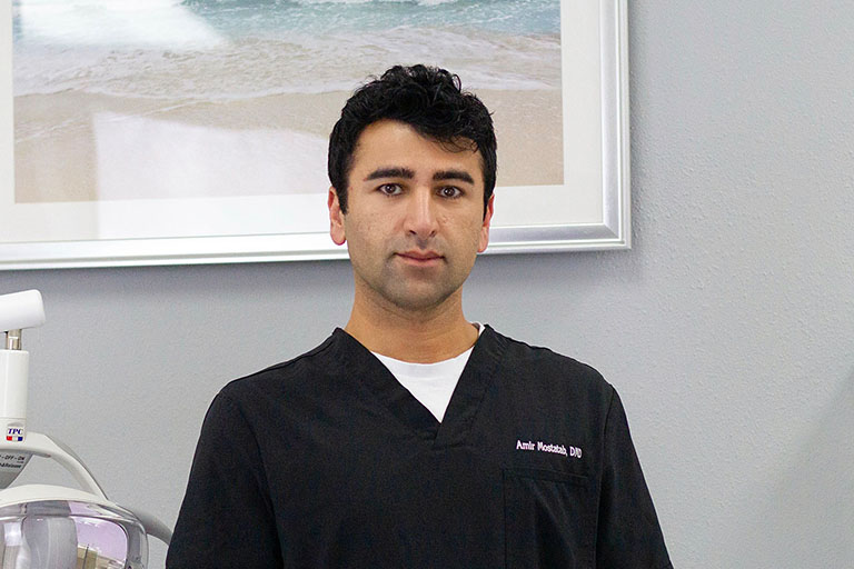 Dr. Amir Mostatabzadeh Dentist